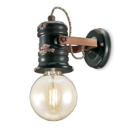 Ferroluce Vägglampa C1843 i vintagedesign svart