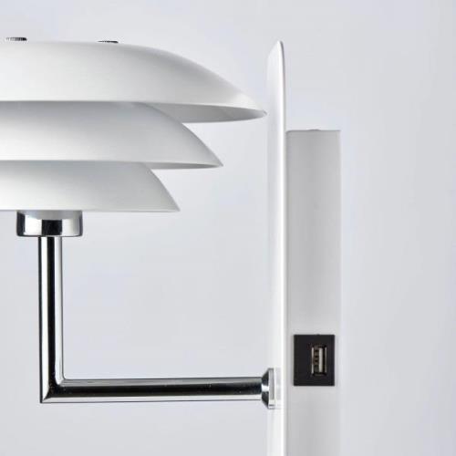 Dyberg Larsen DL20 USB Shelf vägglampa, vit