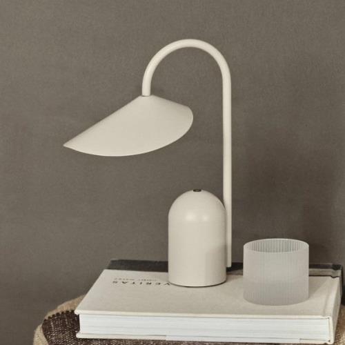 ferm LIVING LED-bordslampa Arum, beige, dimbar, IP44