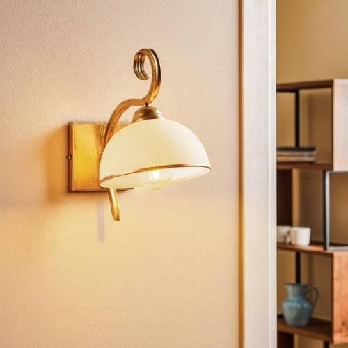 EMIBIG LIGHTING Vägglampa Wivara K1 i klassisk design, guld