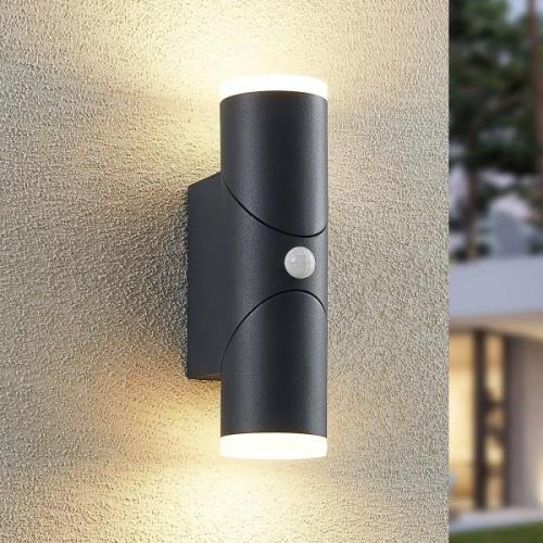 Lindby Aspyn LED-utomhusvägglampa, 2 lampor sensor