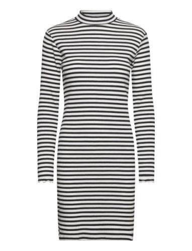 Vila Vithessa High Neck L/S Dress Svart