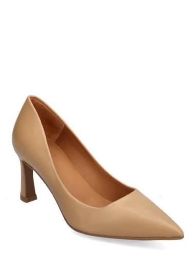 Billi Bi Pumps Beige