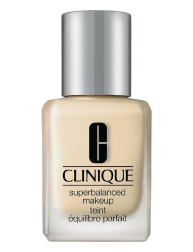 Clinique Superbalanced Makeup