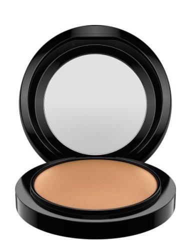 MAC Mineralize Skinfinish/ Natural