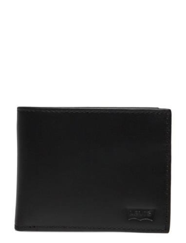 Levi’s Footwear & Acc Levi's® Casual Classics Hunte Coin Bifold - Batw...