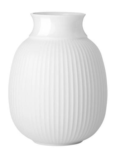 Lyngby Porcelæn Curve Vase H17.5 White Porcelain Vit