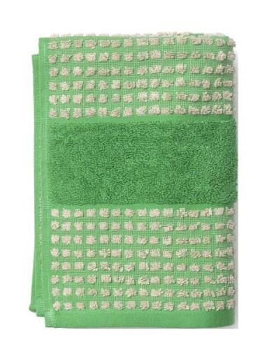 Check Håndklæde 50X100 Cm Grøn/Sand Home Textiles Bathroom Textiles To...