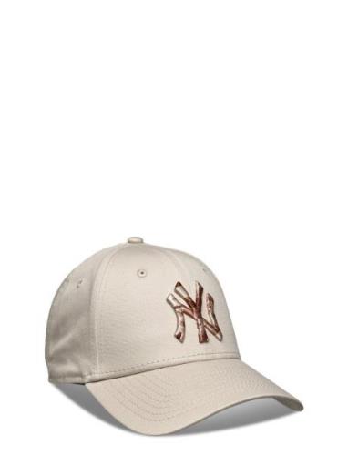 New Era Seasonal Infill 9Forty Neyyan