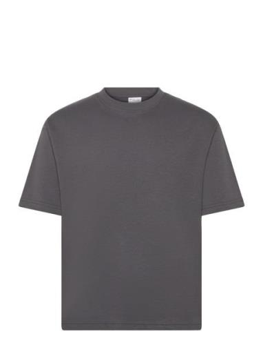 Selected Homme Slhlooseoscar Ss O-Neck Tee Noos Grå