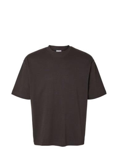 Selected Homme Slhlooseoscar Ss O-Neck Tee Noos Brun