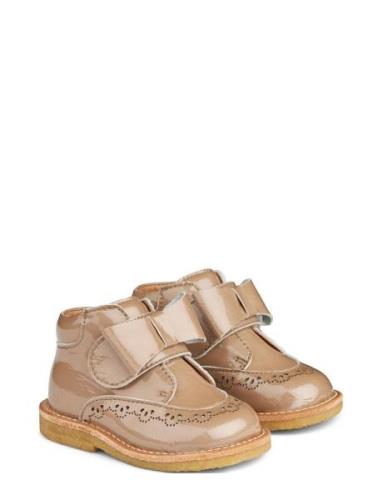 Wheat Bootie Velcro Bowy Beige