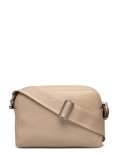 Calvin Klein Over Webbing Camera Bag21 Pu Beige